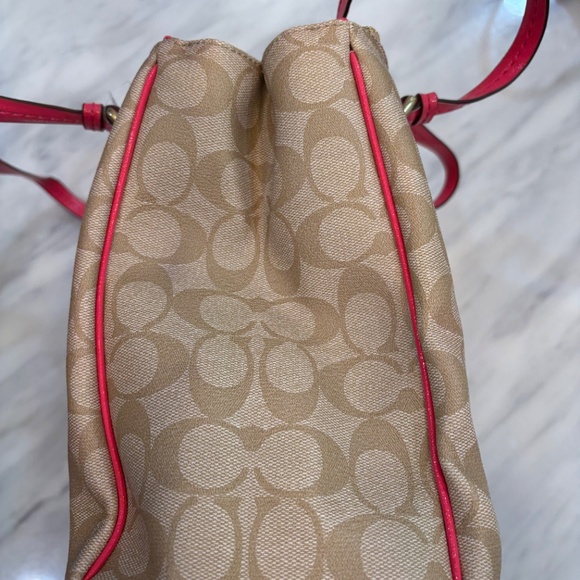 Coach Signature Handbag w/ Pomegranate Trim - Picture 3 of 8